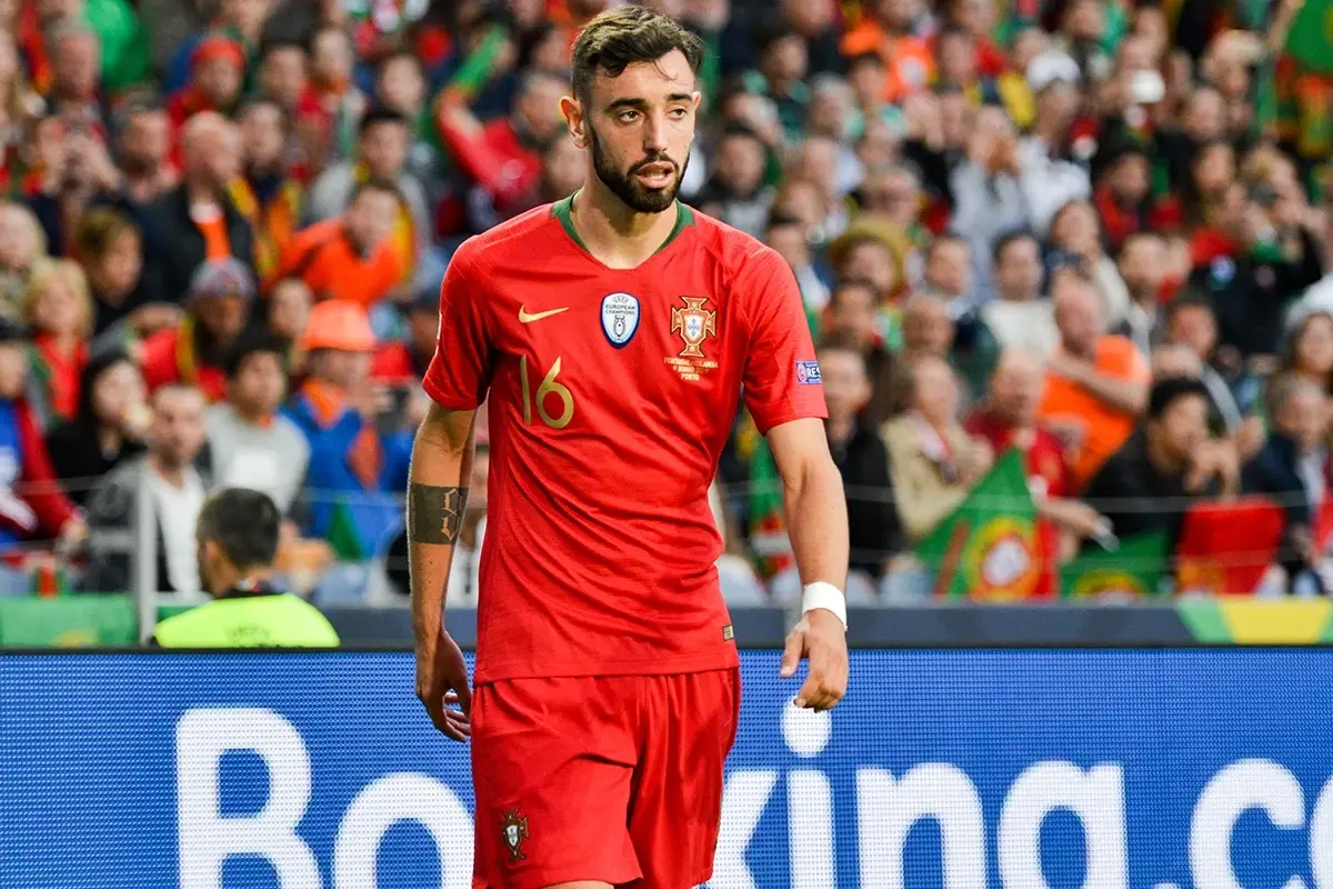 paul-parker-kritizuje-bruna-fernandese-i-pres-dve-branky-a-asistenci-pri-vyhre-manchesteru-united-41